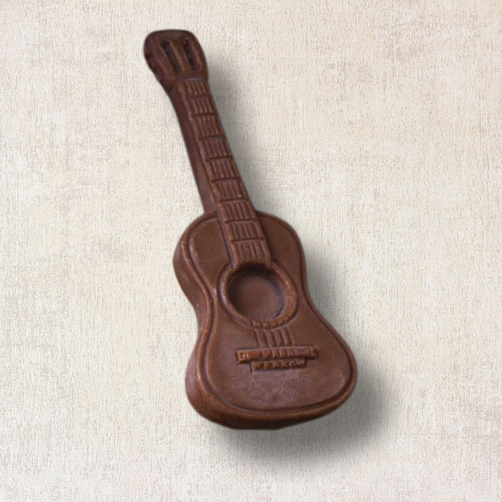 3 Klassische Gitarre aus Schokolade – Vollmilch,  und Weiße Schokolade