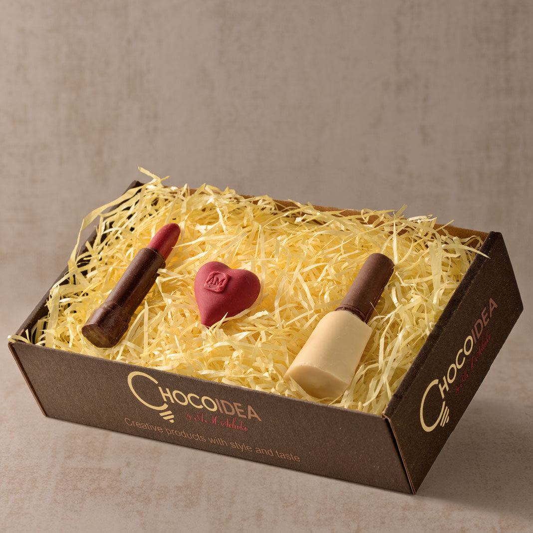 Geschenkset-aus-Schokolade-lippenstift-herz-Nagellack-aus-Schokolade