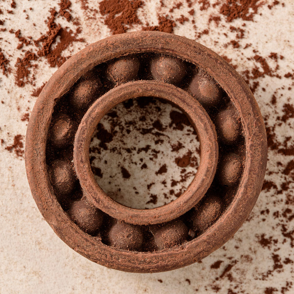 Kugellager-aus-Zartbitter-Schokolade-detail