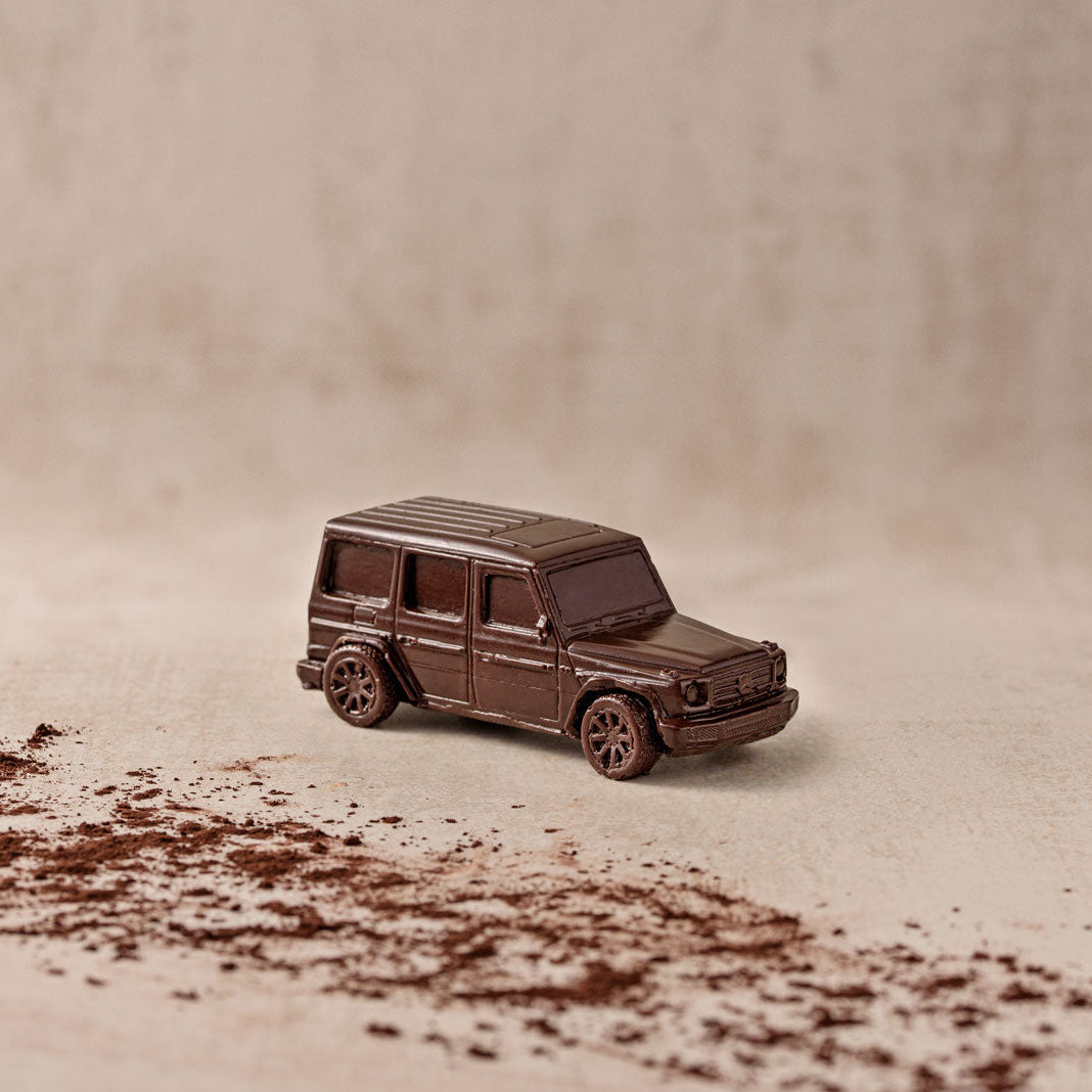 MercedesG-Klass aus Zartbitter Schokolade detail