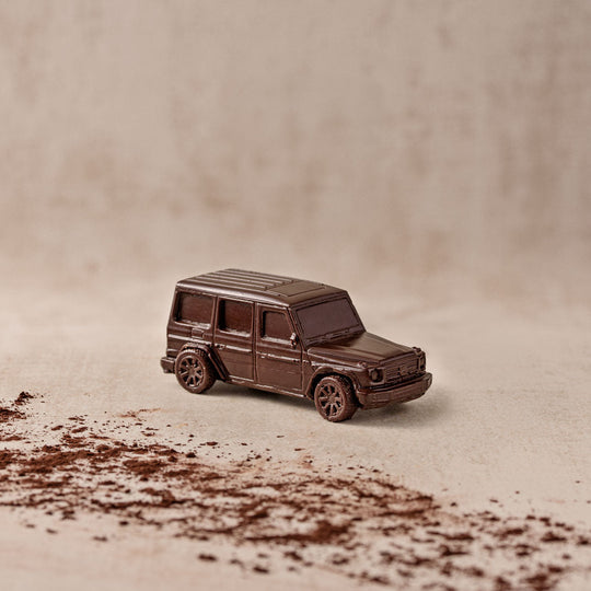MercedesG-Klass aus Zartbitter Schokolade detail