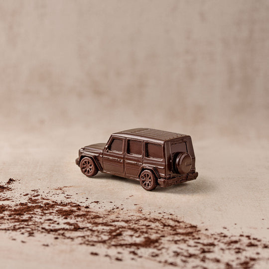 MercedesG-Klass aus Zartbitter Schokolade detail