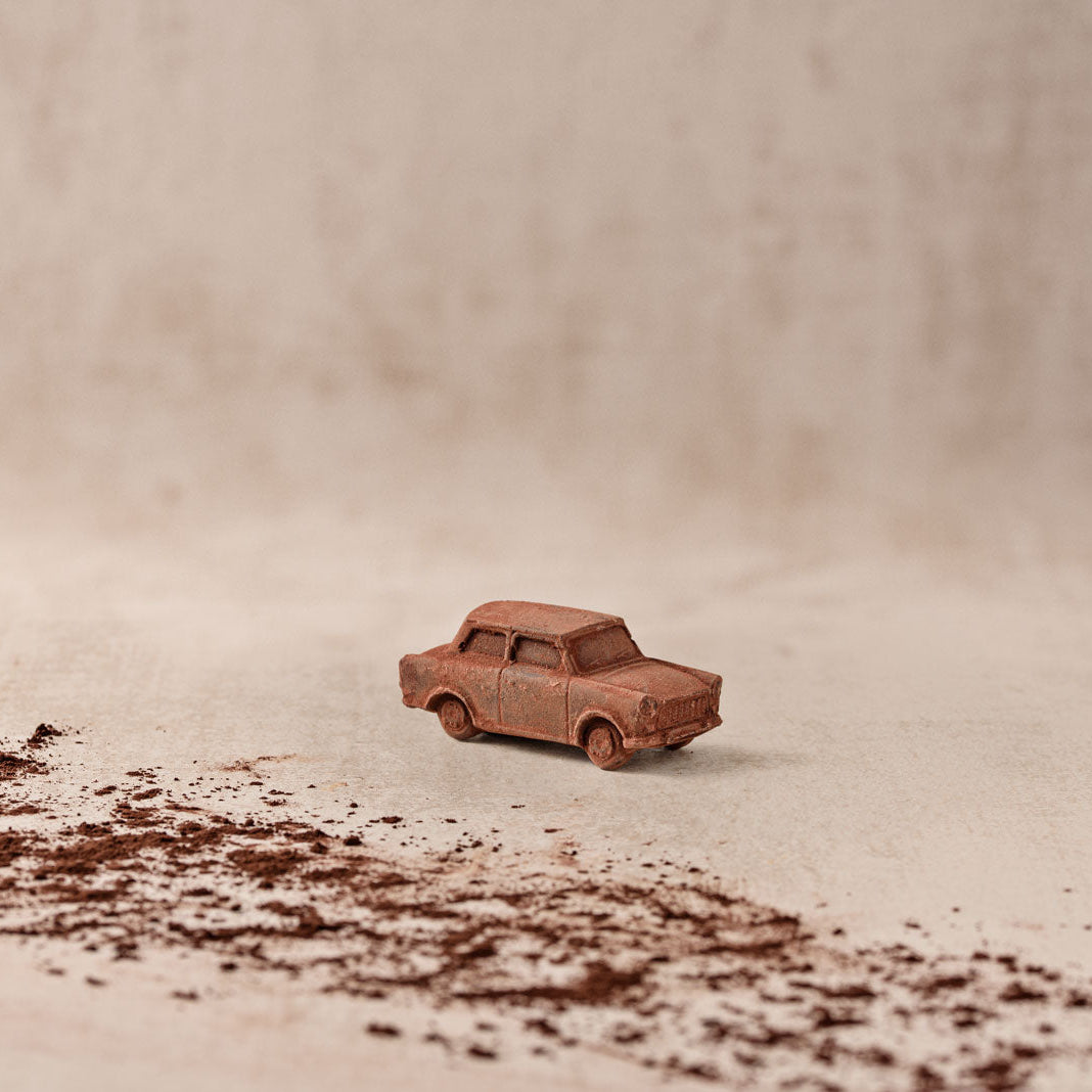 Trabant aus Zartbitter Schokolade 