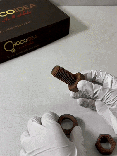 Dichtung groß aus Schokolade – originelle Geschenkidee