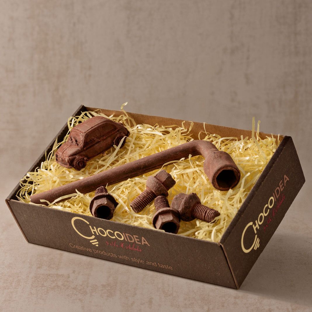 set-aus-schokolade-fiat500-radschlüssel-radschraube-geschenke-für-Maäner